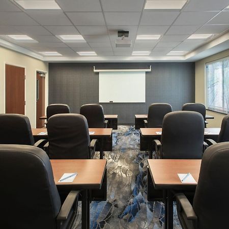 Fairfield Inn & Suites By Marriott Watertown Thousand Islands Екстер'єр фото