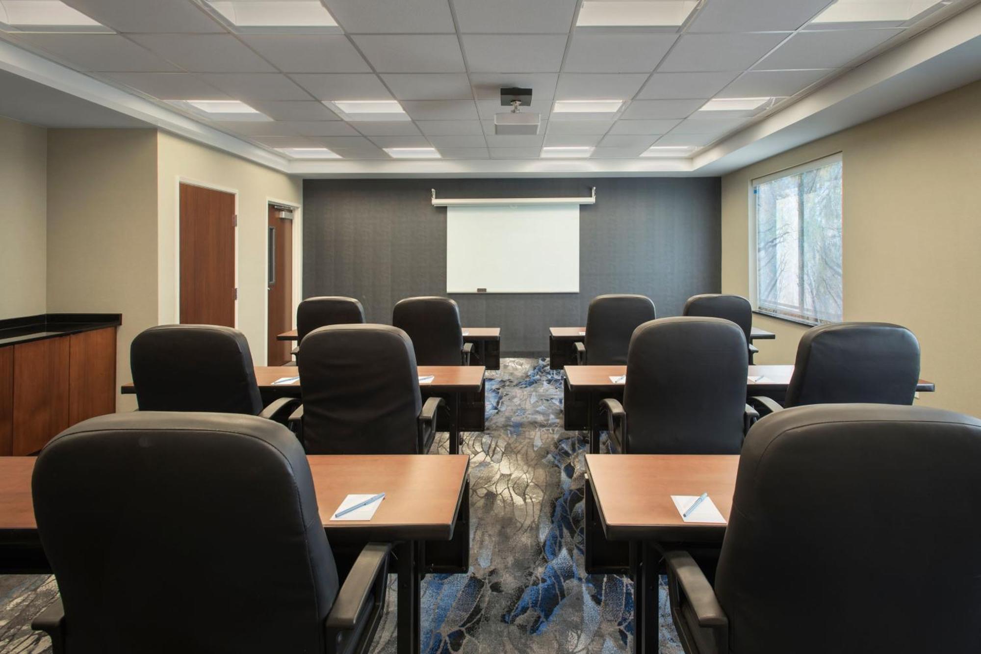 Fairfield Inn & Suites By Marriott Watertown Thousand Islands Екстер'єр фото