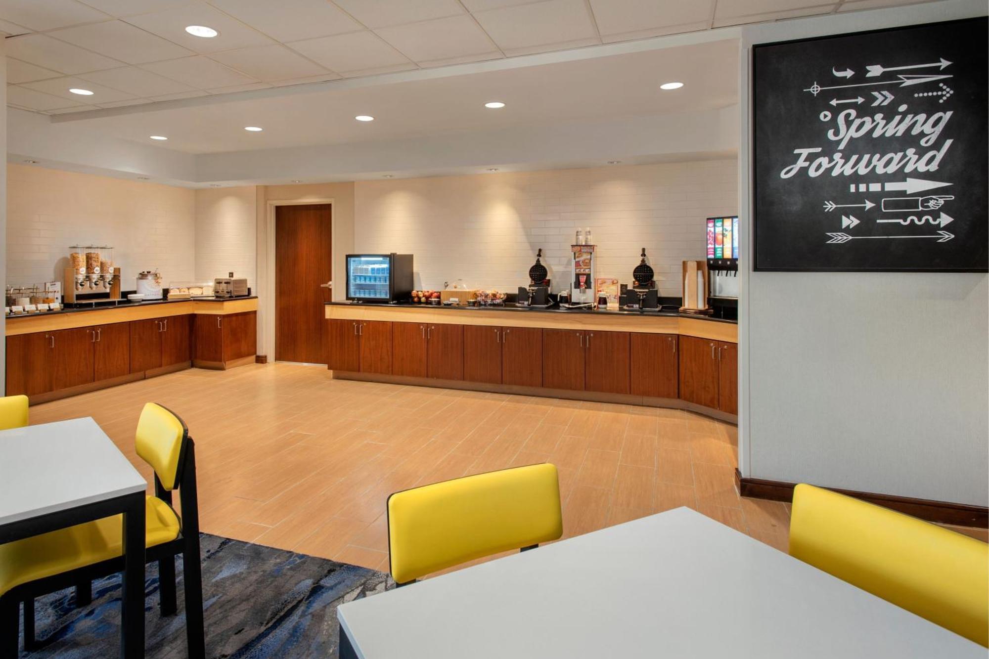 Fairfield Inn & Suites By Marriott Watertown Thousand Islands Екстер'єр фото